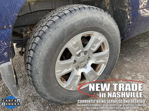 2017 Nissan Titan SV