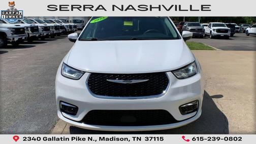 Bright White Clearcoat 2023 Chrysler Pacifica Touring L