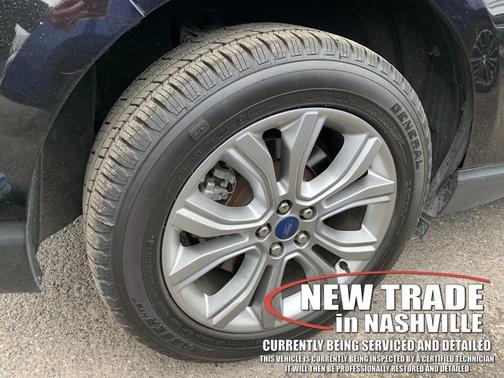 2022 Ford Edge Titanium