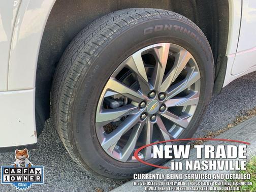 Summit White 2023 Chevrolet Traverse Premier