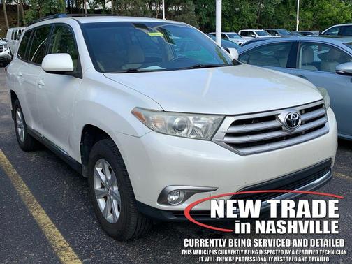 Blizzard Pearl 2013 Toyota Highlander SE