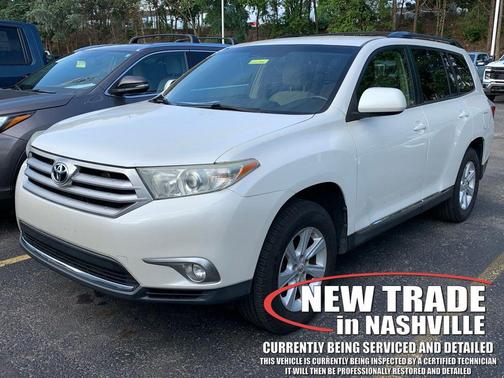 Blizzard Pearl 2013 Toyota Highlander SE