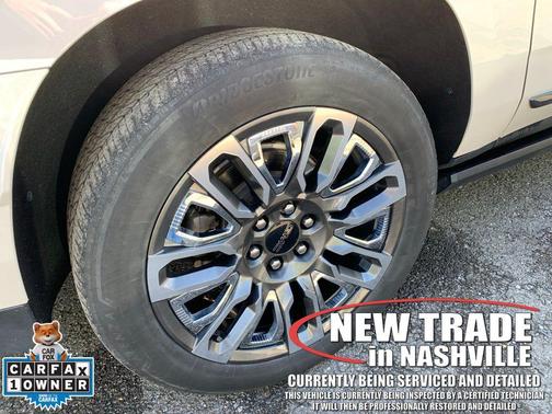 White Frost Tricoat 2023 GMC Yukon XL Denali Ultimate