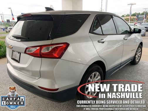 Silver Ice Metallic 2019 Chevrolet Equinox LS