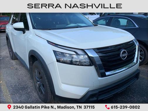 Pearl White Tricoat 2022 Nissan Pathfinder SV 2WD