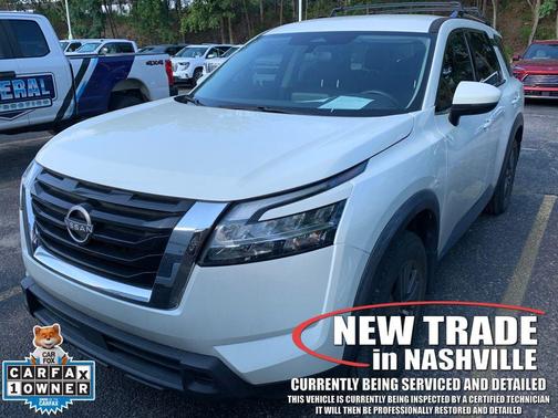 Pearl White Tricoat 2022 Nissan Pathfinder SV 2WD