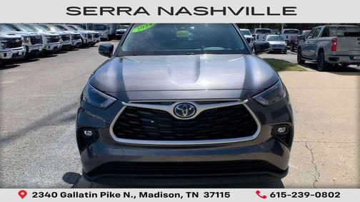 Magnetic Gray Metallic 2024 Toyota Highlander Hybrid XLE