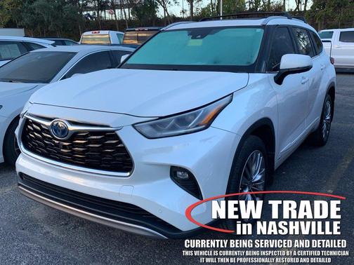 Wind Chill Pearl 2022 Toyota Highlander Hybrid Platinum