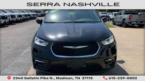 Brilliant Black Crystal Pearlcoat 2024 Chrysler Pacifica Hybrid Select