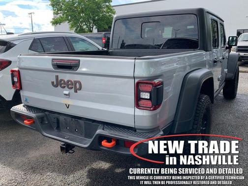 Silver Zynith Clearcoat 2023 Jeep Gladiator Mojave 4x4