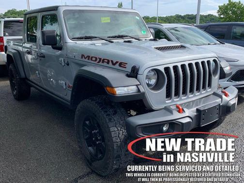 Silver Zynith Clearcoat 2023 Jeep Gladiator Mojave 4x4