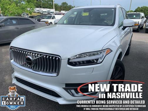 Crystal White Metallic 2023 Volvo XC90 B6 Plus 6-Seater