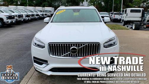 Crystal White Metallic 2023 Volvo XC90 B6 Plus 6-Seater