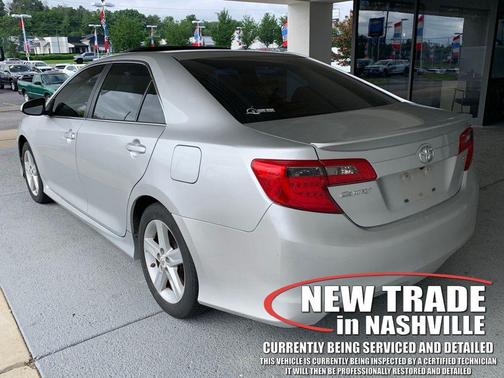 Classic Silver Metallic 2012 Toyota Camry SE