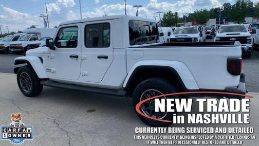 Bright White Clearcoat 2022 Jeep Gladiator Overland