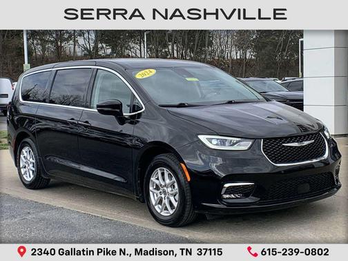 Diamond Black Crystal Pearlcoat 2024 Chrysler Pacifica Touring L