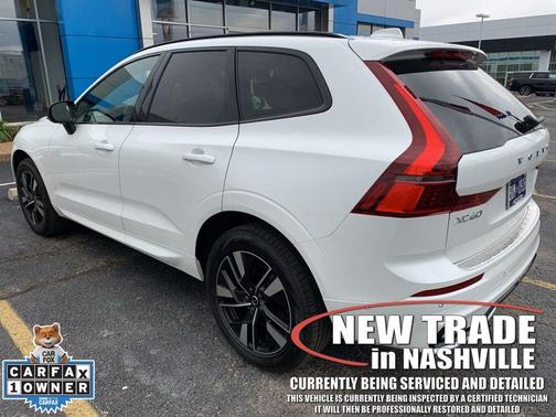 Crystal White Metallic 2026 Volvo XC60 B5 Plus