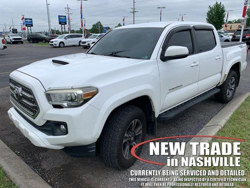 Super White 2016 Toyota Tacoma SR5