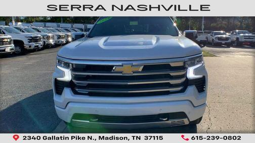 Iridescent Pearl Tricoat 2024 Chevrolet Silverado 1500 High Country