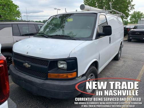 Summit White 2010 Chevrolet Express 2500 Work Van