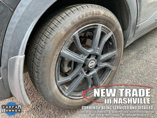 2021 Nissan Kicks SR