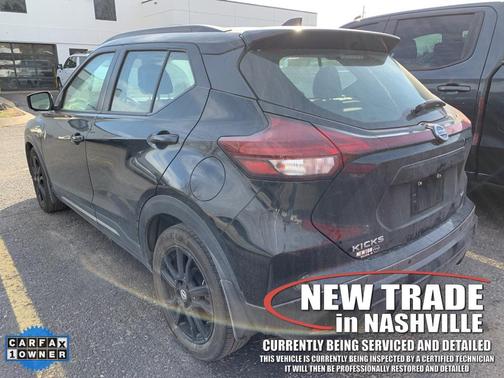 2021 Nissan Kicks SR