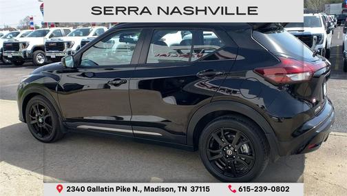 2021 Nissan Kicks SR