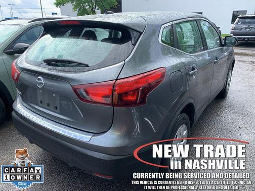 Gun Metallic 2018 Nissan Rogue Sport S