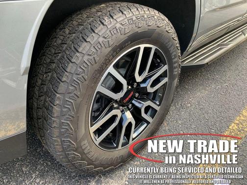 Sterling Metallic 2024 GMC Yukon 4WD AT4