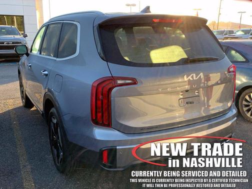 Everlasting Silver 2025 Kia Telluride S