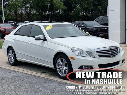 White 2011 Mercedes-Benz E-Class E 550