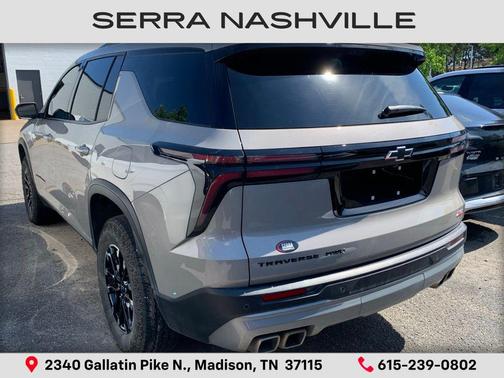 Sandstone Gray 2026 Chevrolet Traverse AWD Z71