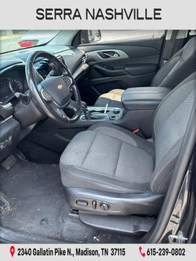 Graphite Metallic 2021 Chevrolet Traverse LT