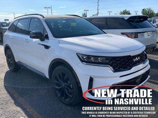 Glacial White Pearl 2022 Kia Sorento SX