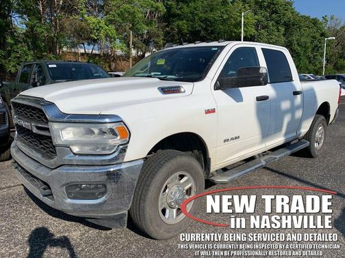 Bright White Clearcoat 2019 RAM 3500 Tradesman Crew Cab 4x4 6'4' Box