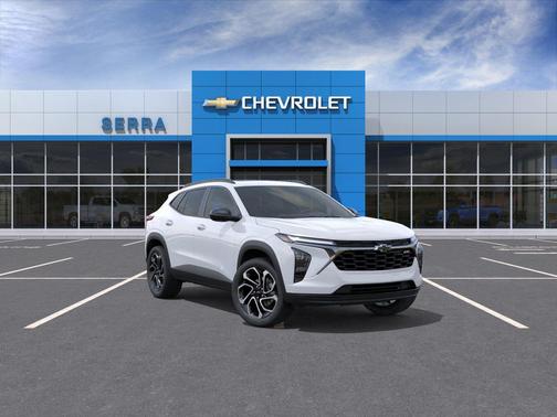 Summit White 2026 Chevrolet Trax FWD 2RS
