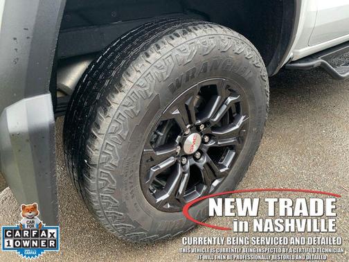 Summit White 2023 GMC Canyon Elevation