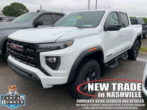 Summit White 2023 GMC Canyon Elevation