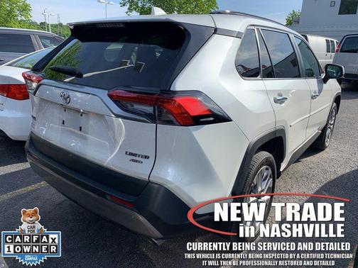 Blizzard Pearl 2022 Toyota RAV4 Limited