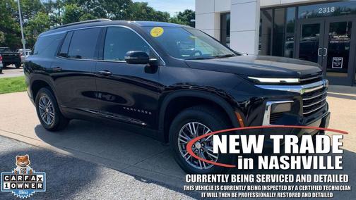 Mosaic Black Metallic 2025 Chevrolet Traverse LT
