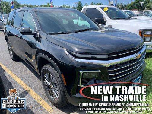 Mosaic Black Metallic 2025 Chevrolet Traverse LT
