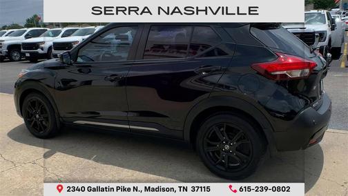 Super Black 2020 Nissan Kicks SR