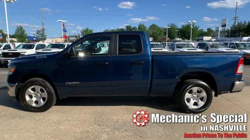 Patriot Blue Pearlcoat 2022 RAM 1500 Big Horn/Lone Star