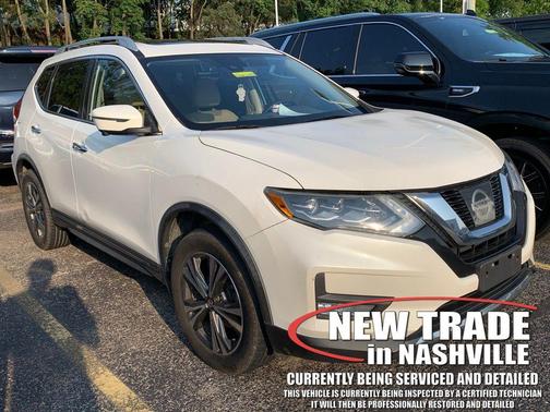 Pearl White 2017 Nissan Rogue SL