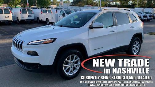 Bright White Clearcoat 2018 Jeep Cherokee Latitude