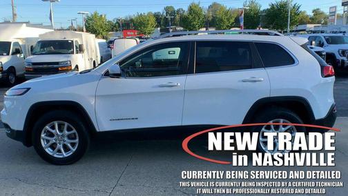 Bright White Clearcoat 2018 Jeep Cherokee Latitude