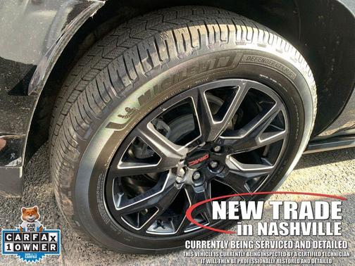 Onyx Black 2023 GMC Yukon XL Denali