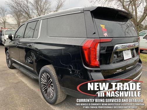 2022 GMC Yukon XL SLT