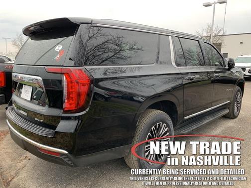 2022 GMC Yukon XL SLT