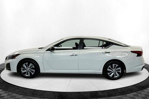 2025 Nissan Altima S FWD